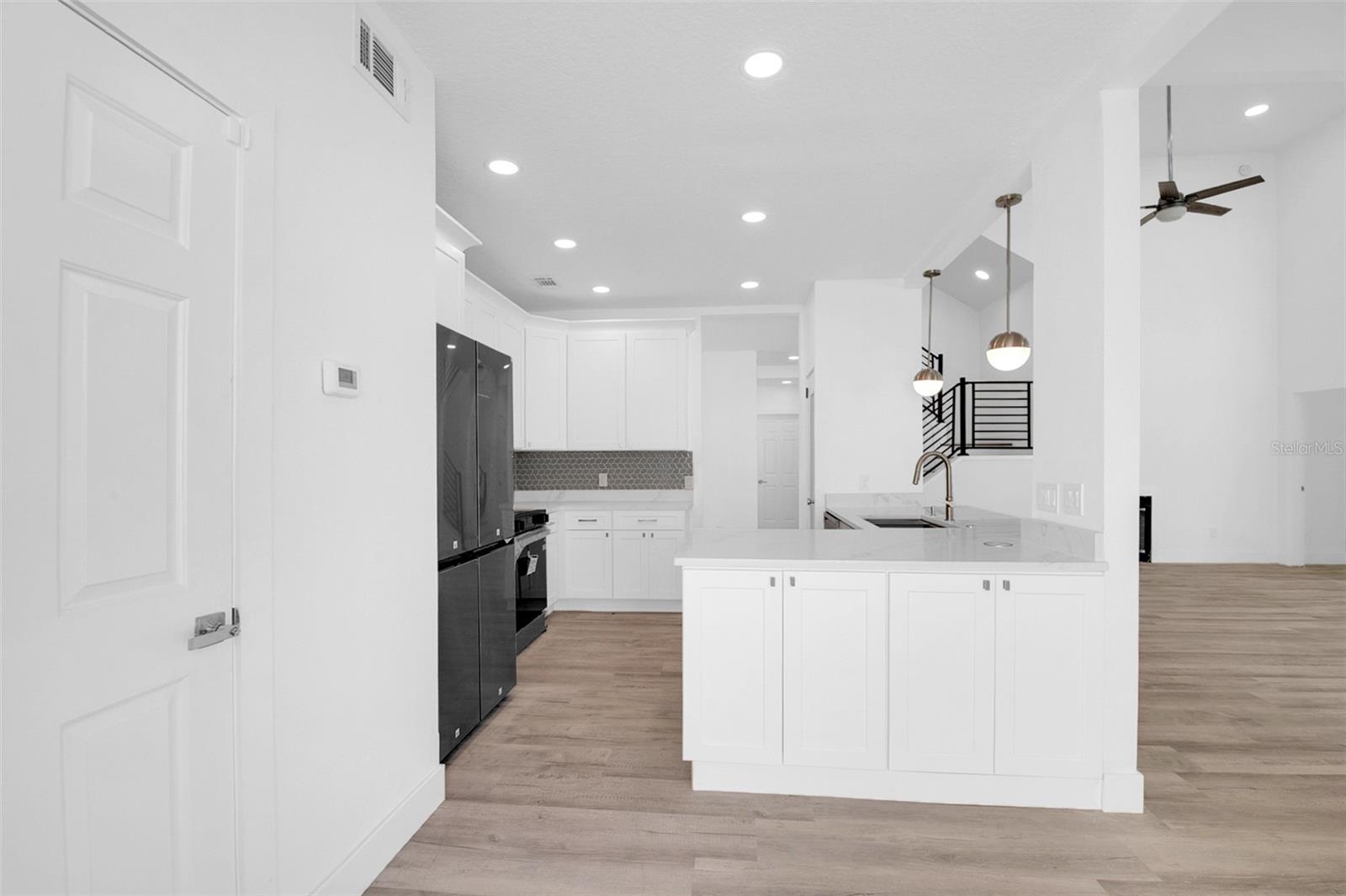 REMINGTON OAKS AT THE CROSSINGS - Residential