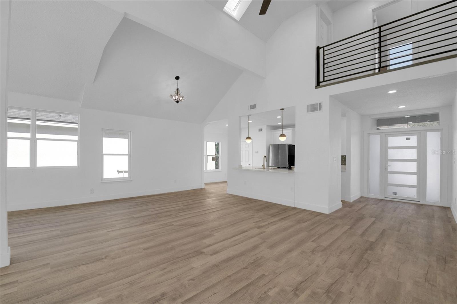 REMINGTON OAKS AT THE CROSSINGS - Residential
