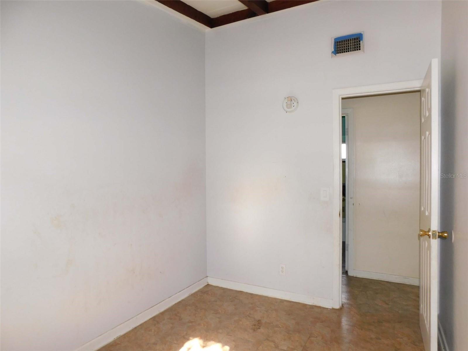 ROYAL HOWARD SUB - Residential