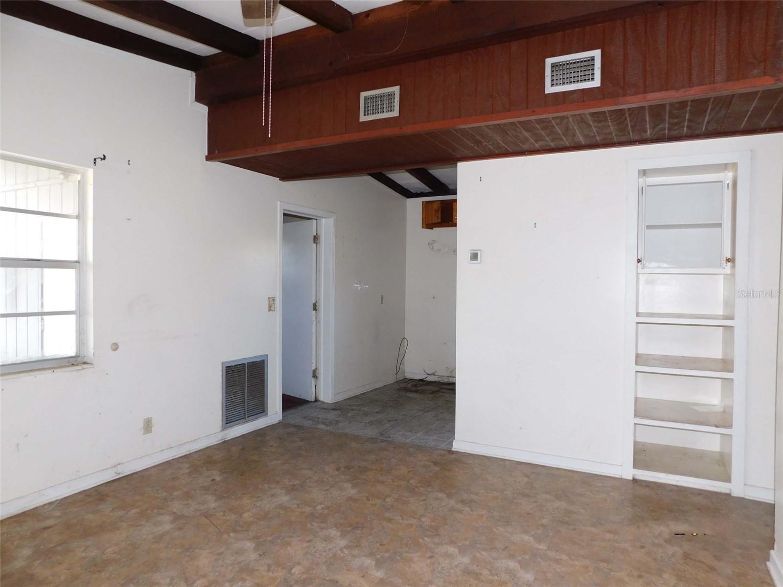 ROYAL HOWARD SUB - Residential