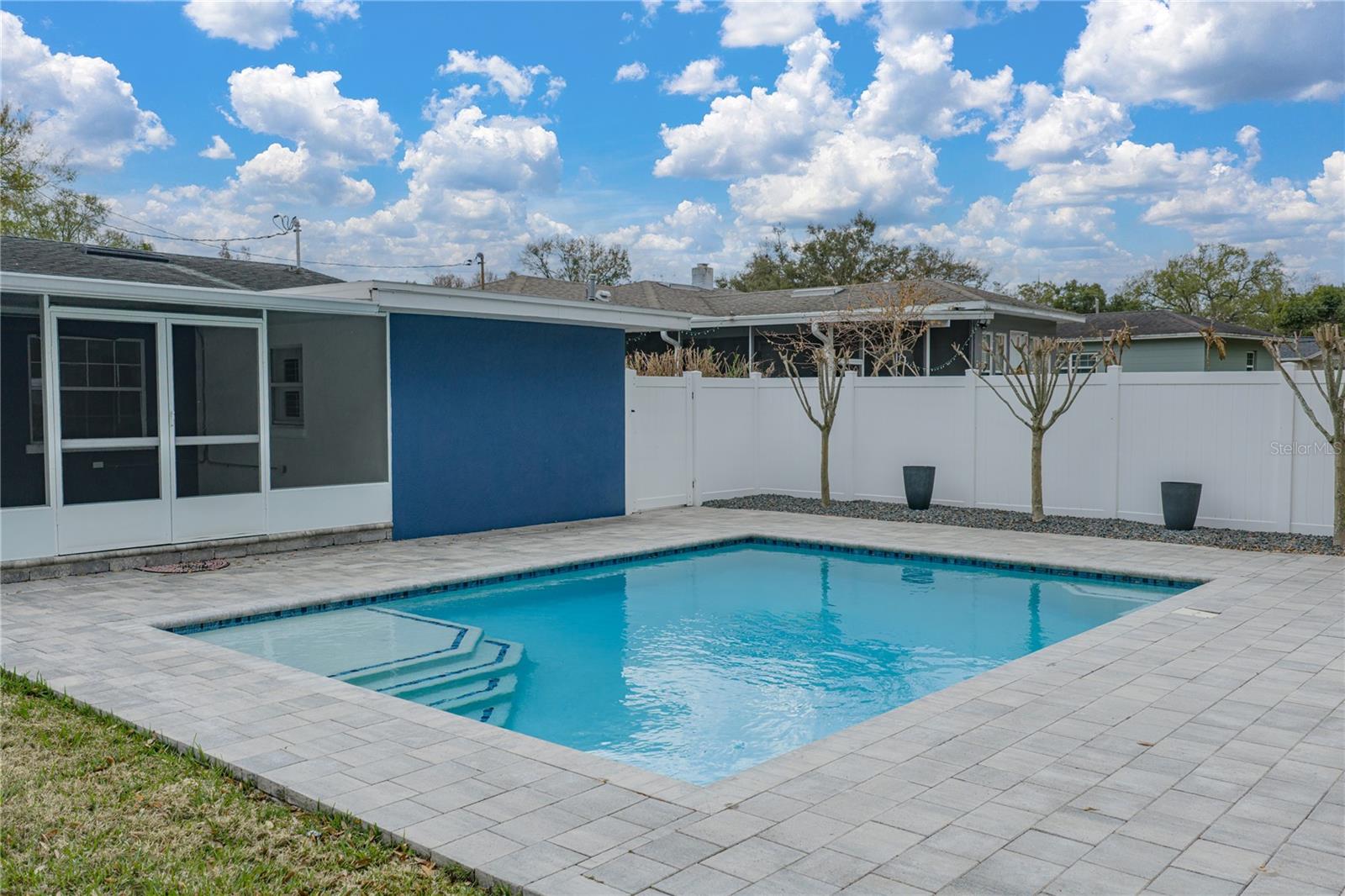 HOLLINGSWORTH TERRACE SUB - Residential