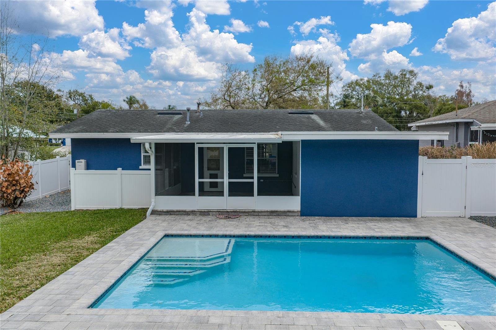 HOLLINGSWORTH TERRACE SUB - Residential