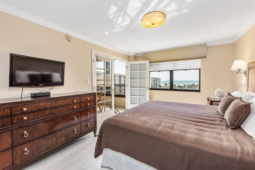 GULF & BAY CLUB PH 3 - Residential Lease