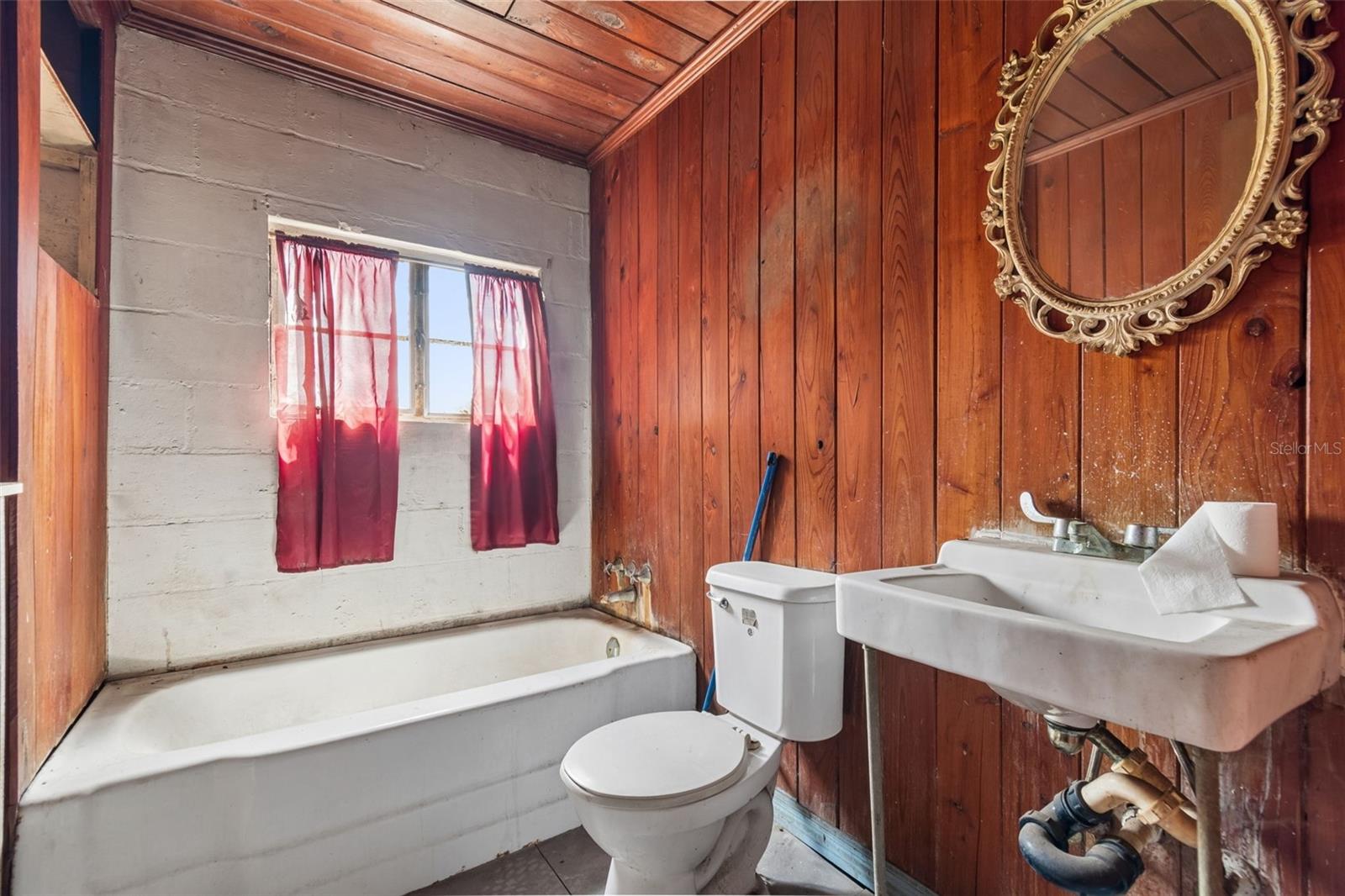 UNPLATTED - Residential