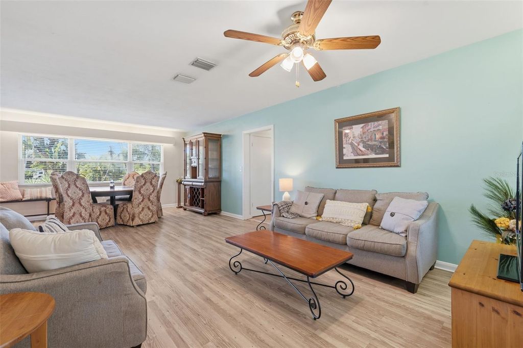 Photo of 610 Palm Avenue, Belleair, FL 33756 (MLS # TB8467970)