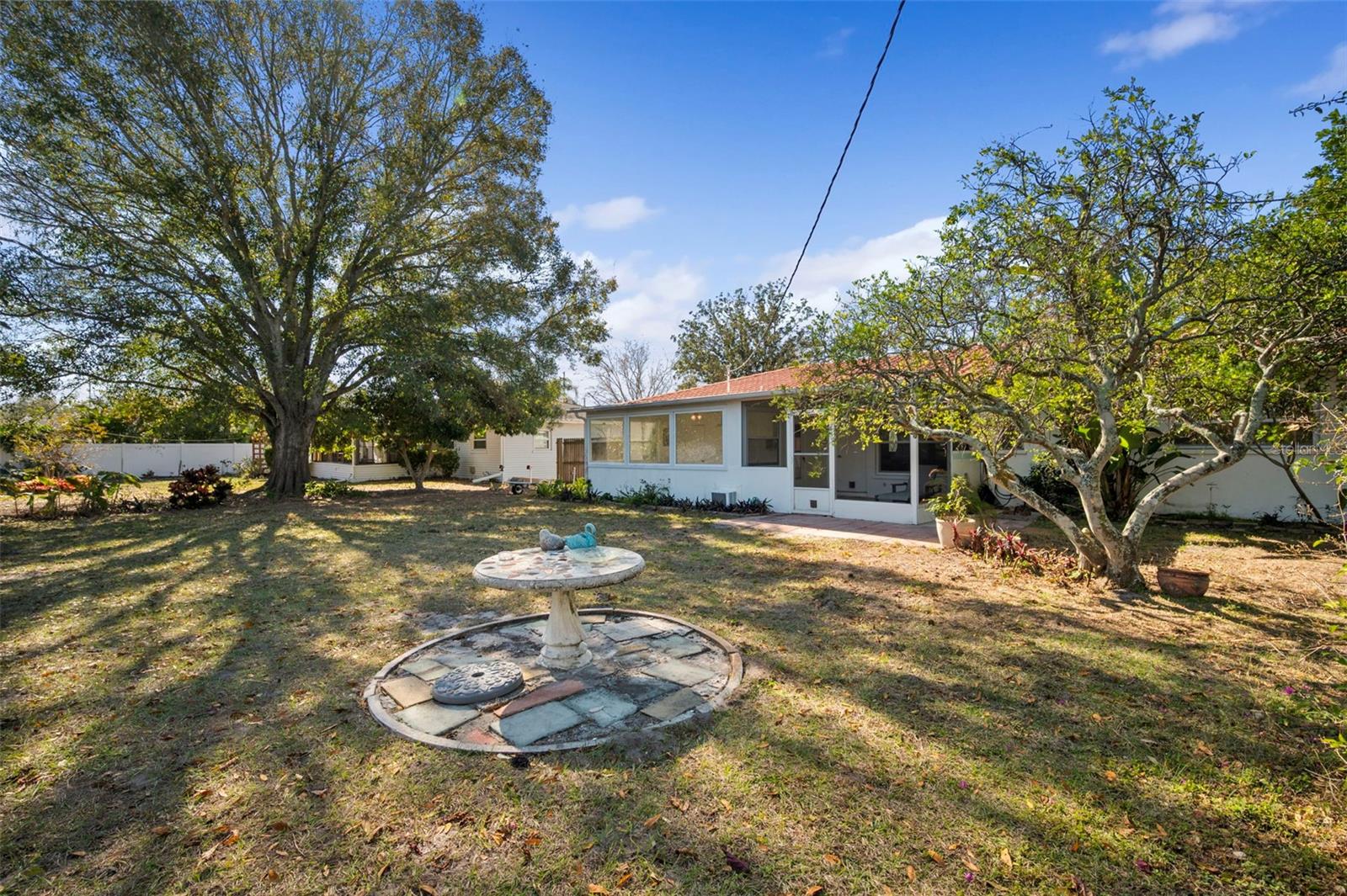 BELLEAIR ESTATES - Residential