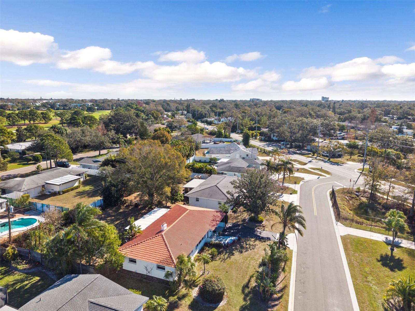 BELLEAIR ESTATES - Residential