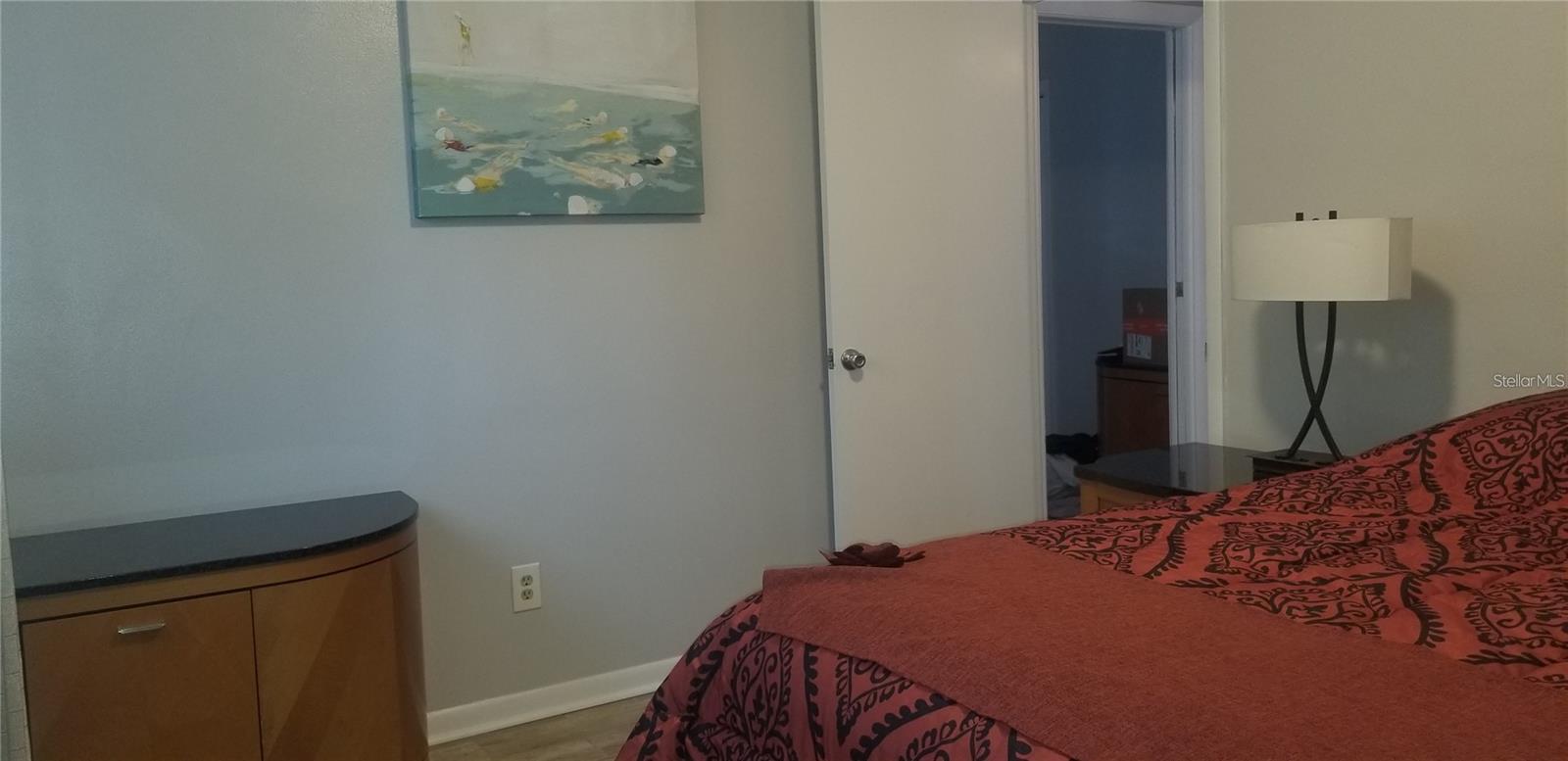 DREW GARDEN APTS - Residential