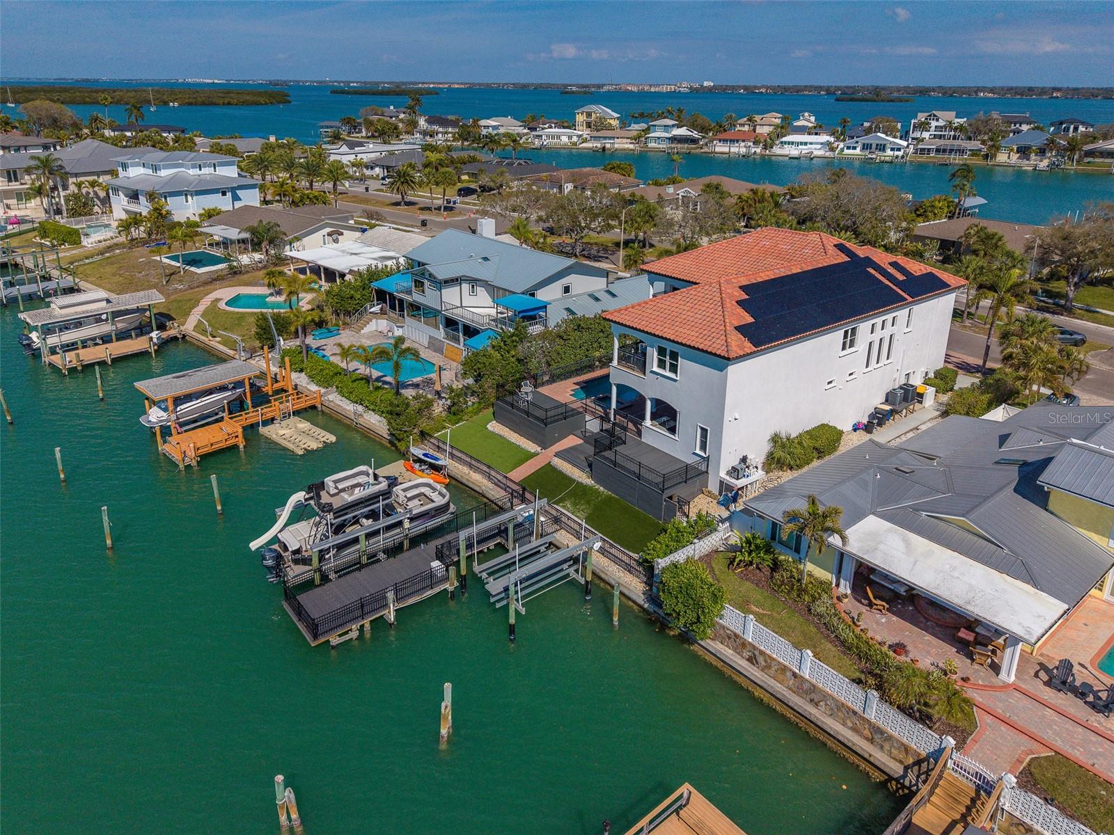 ISLAND ESTATES OF CLEARWATER - Residential