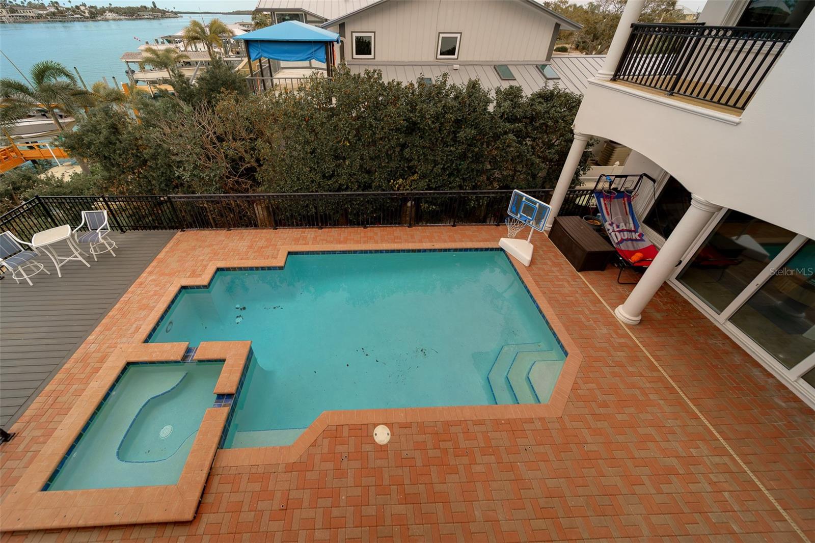 ISLAND ESTATES OF CLEARWATER - Residential