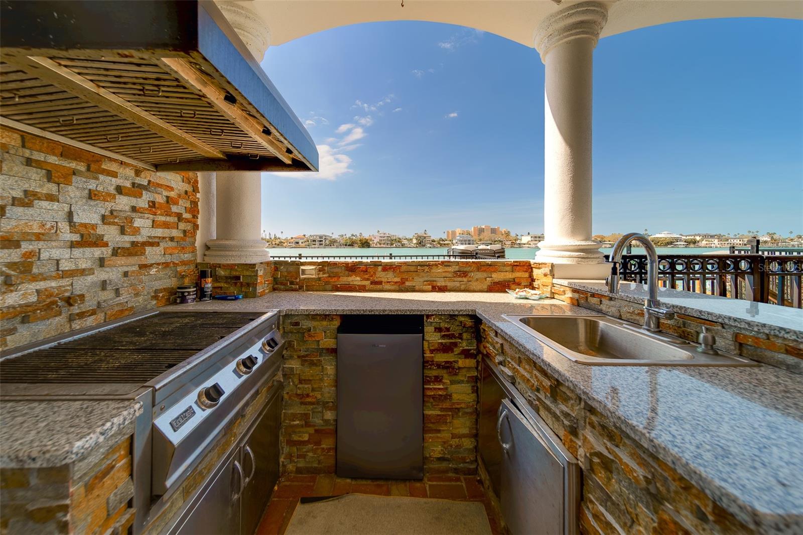 ISLAND ESTATES OF CLEARWATER - Residential