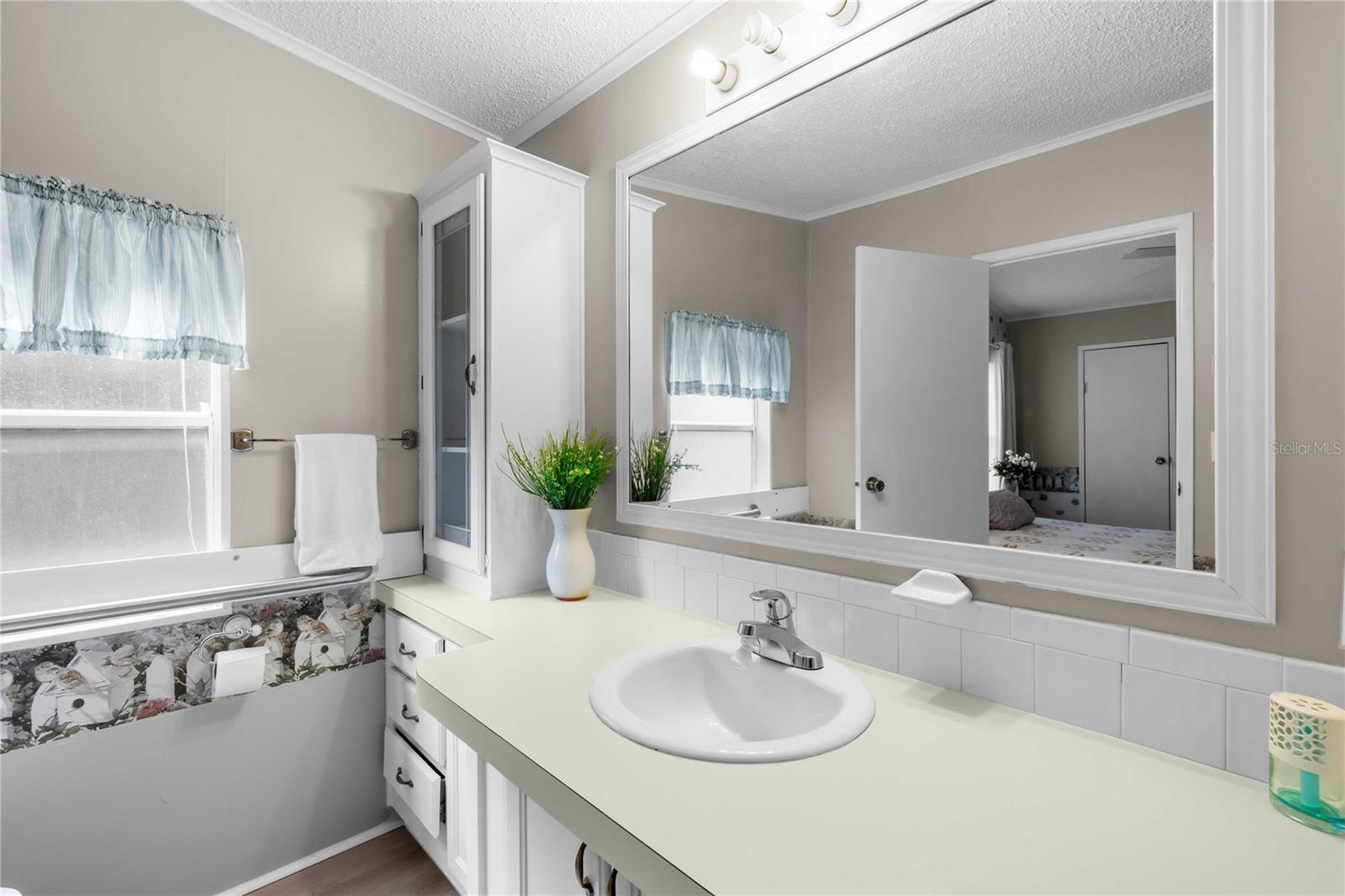 GREEN HILLS ESTATES - Residential