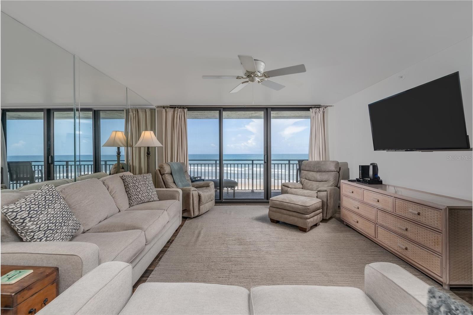SHERWIN CONDO - Residential