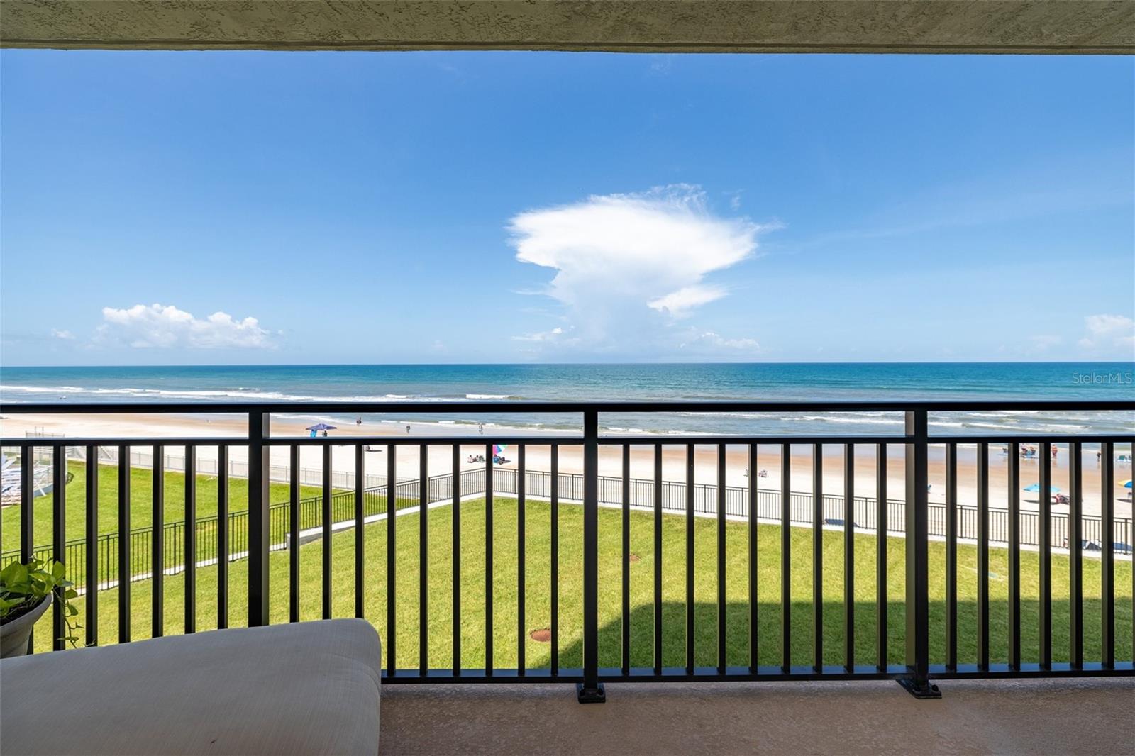 2555 S ATLANTIC AVENUE 302