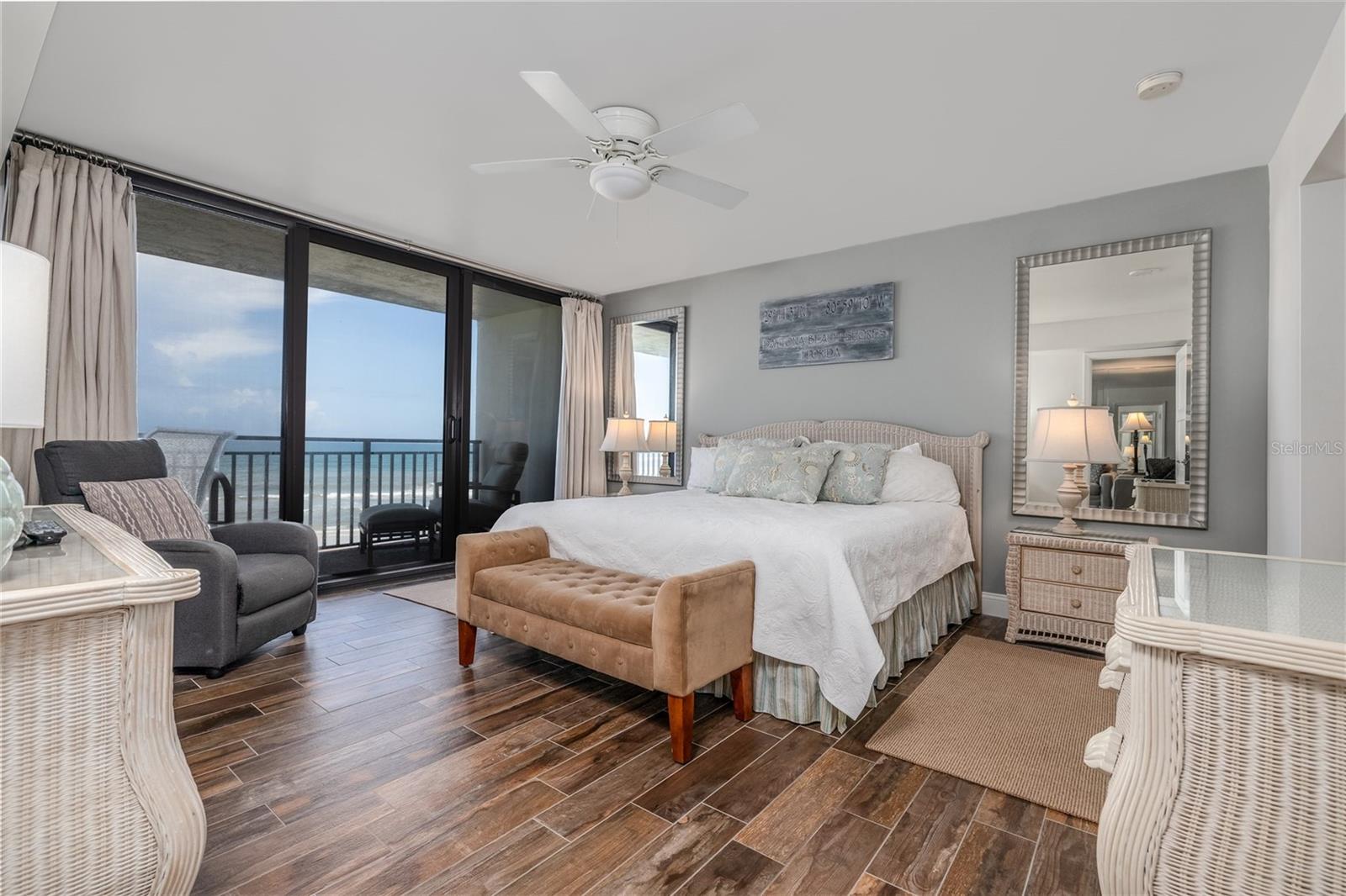 SHERWIN CONDO - Residential