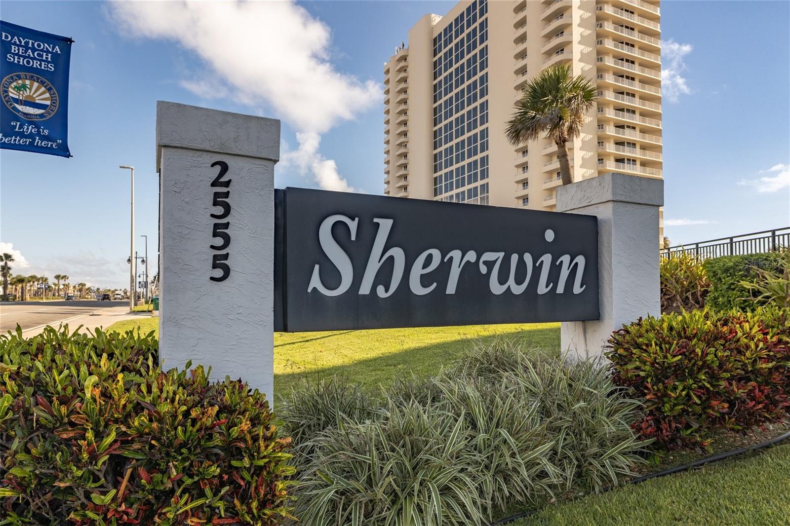 SHERWIN CONDO - Residential