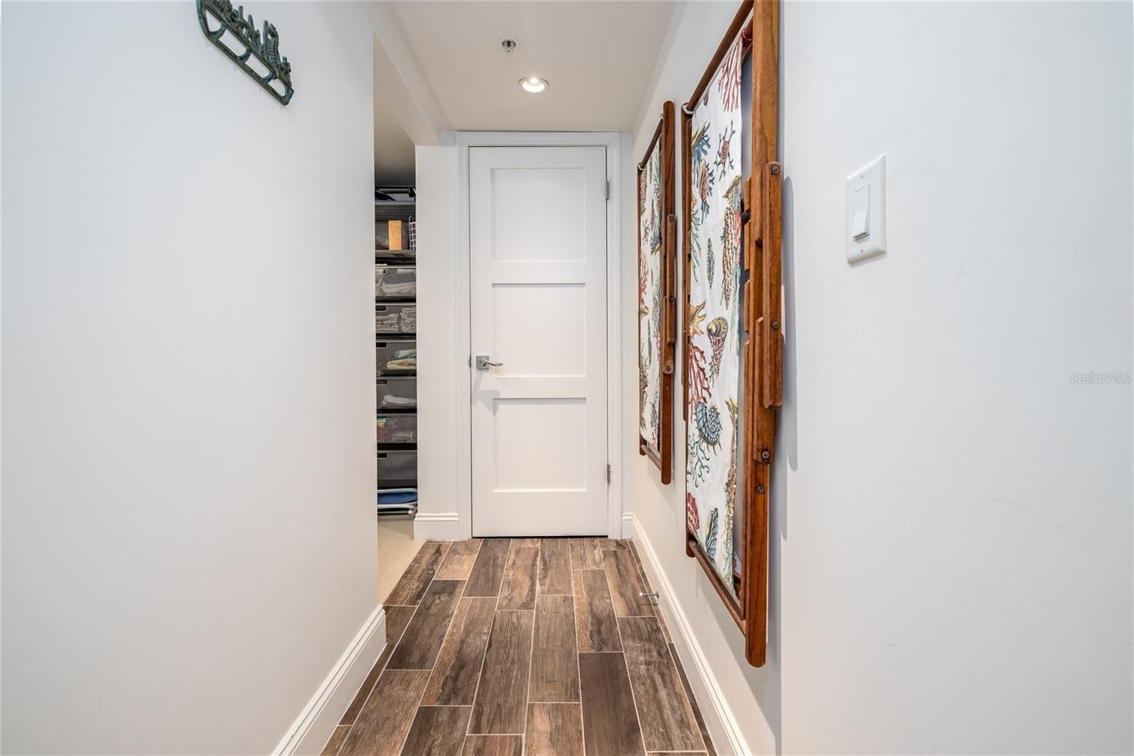 SHERWIN CONDO - Residential