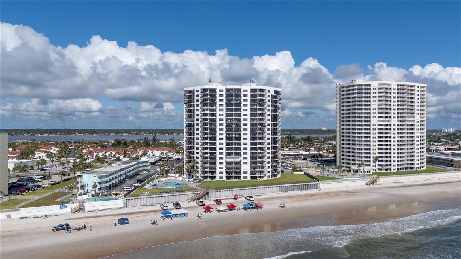SHERWIN CONDO - Residential