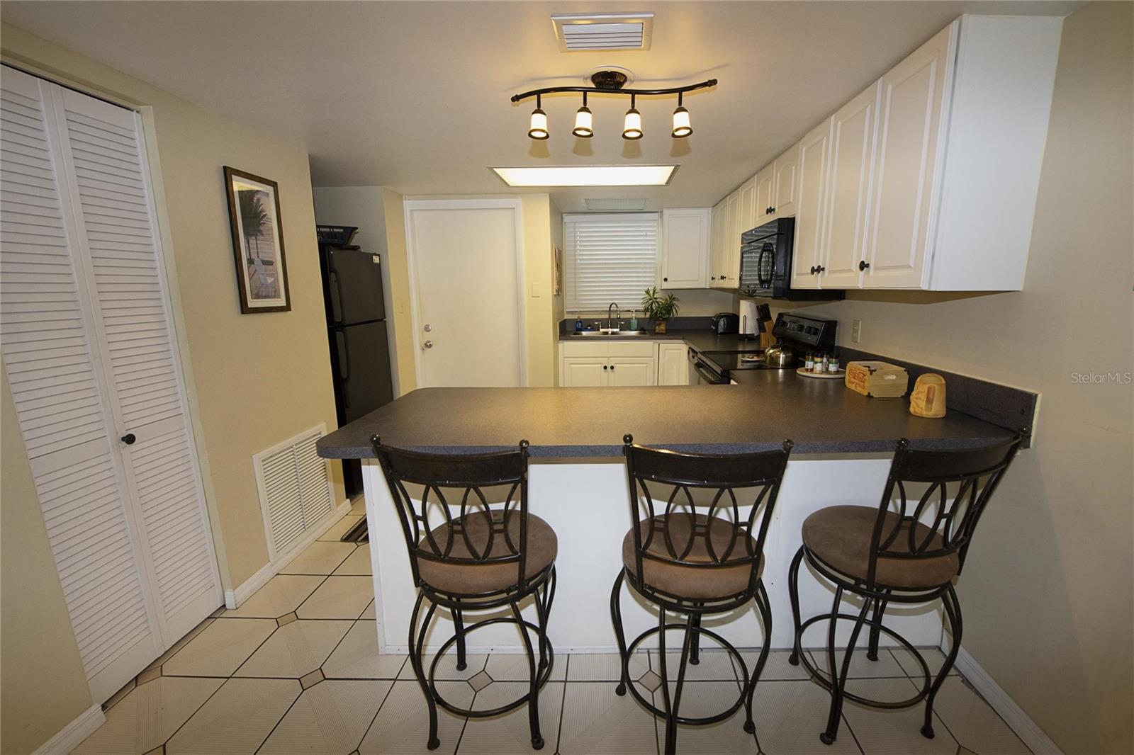 OCEAN REEF VILLAS - Residential Lease