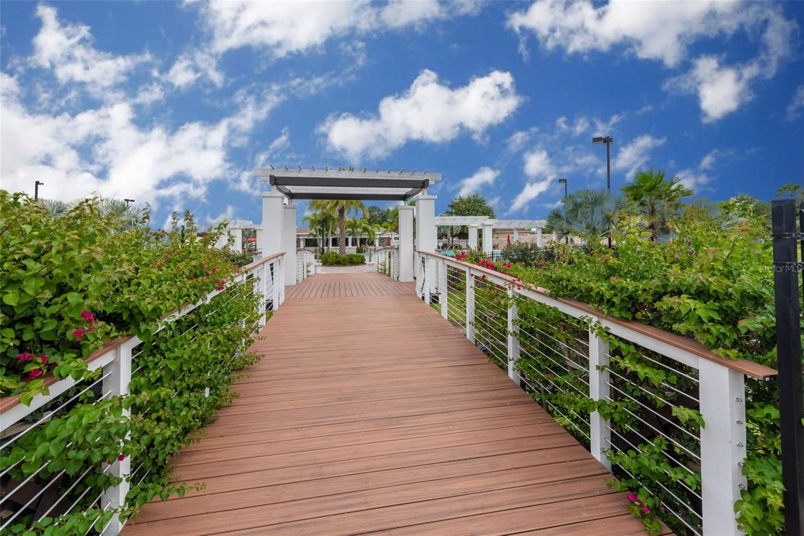 RIVERCREST TWNHMS WEST PHAS - Residential Lease