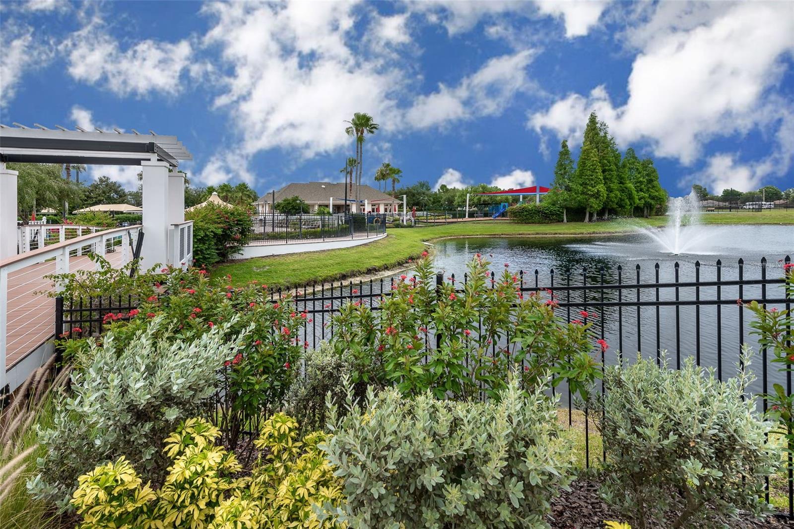 RIVERCREST TWNHMS WEST PHAS - Residential Lease