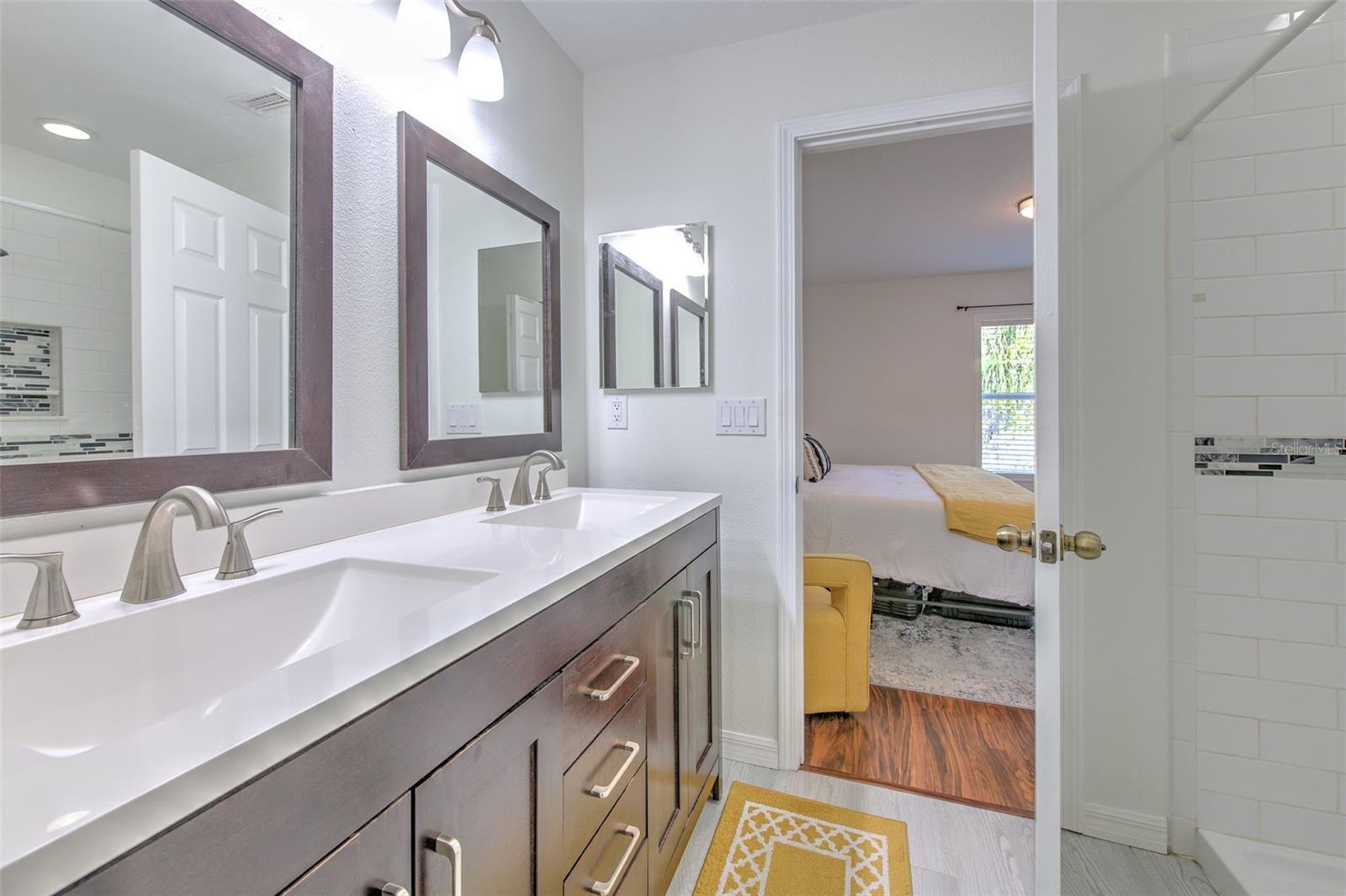 RIVERCREST TWNHMS WEST PHAS - Residential Lease