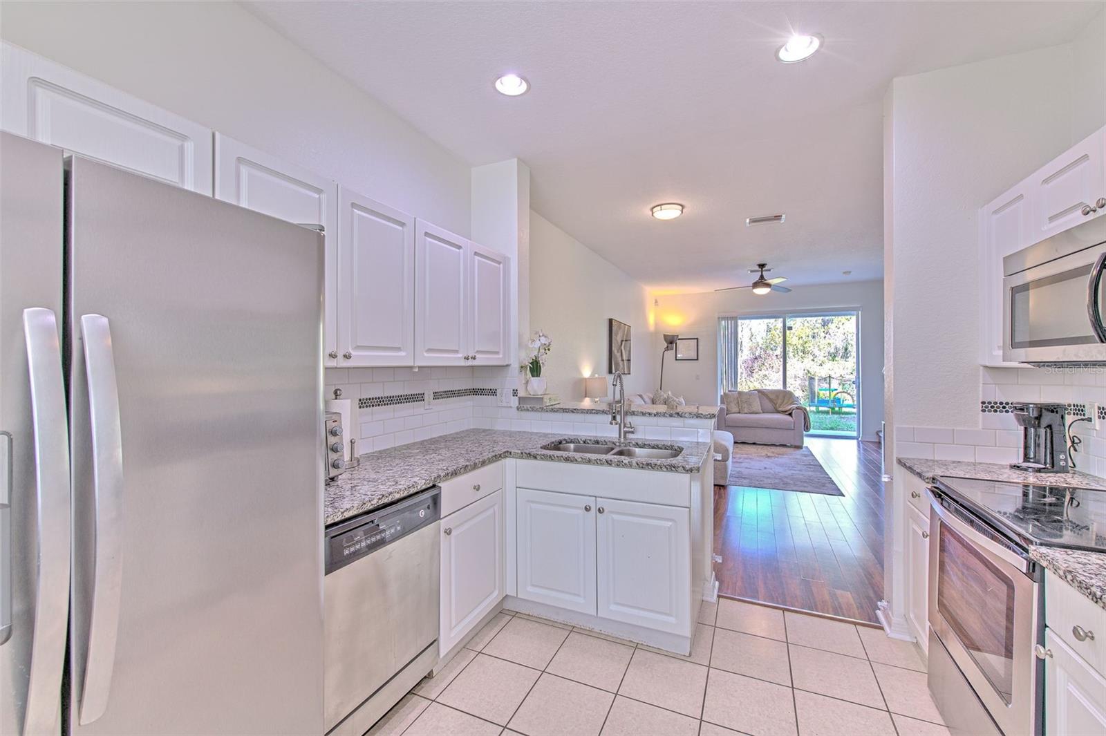 RIVERCREST TWNHMS WEST PHAS - Residential Lease