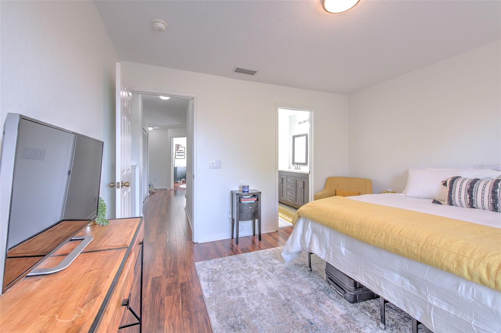 RIVERCREST TWNHMS WEST PHAS - Residential Lease