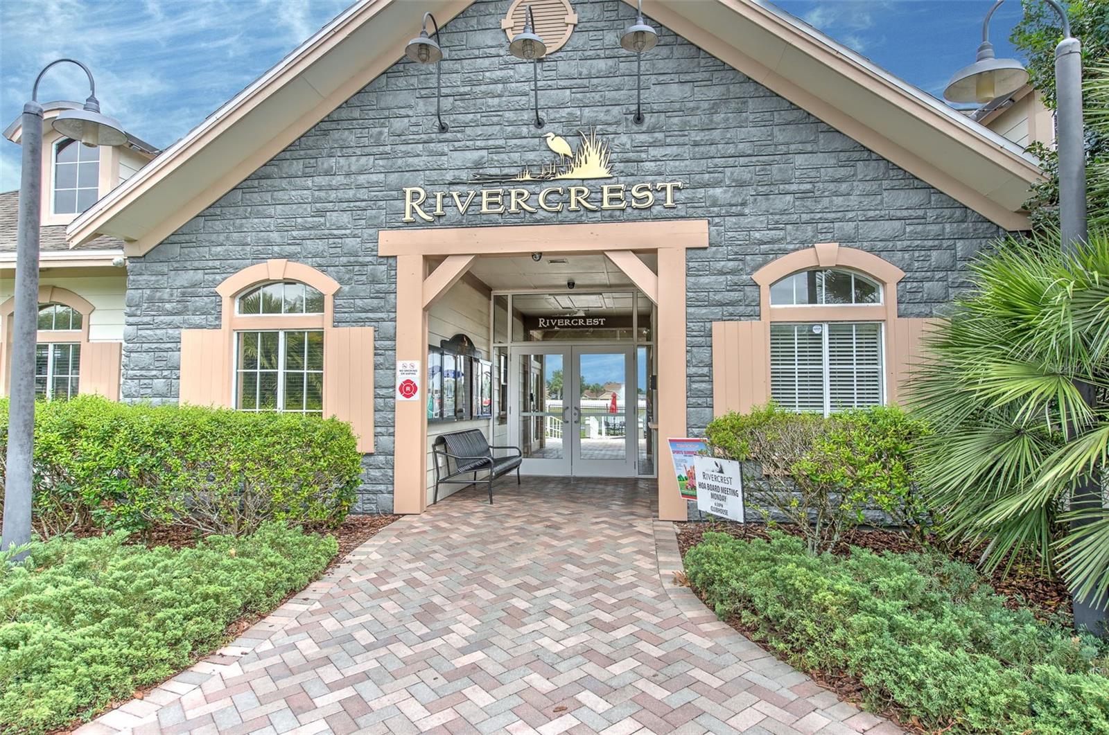 RIVERCREST TWNHMS WEST PHAS - Residential Lease