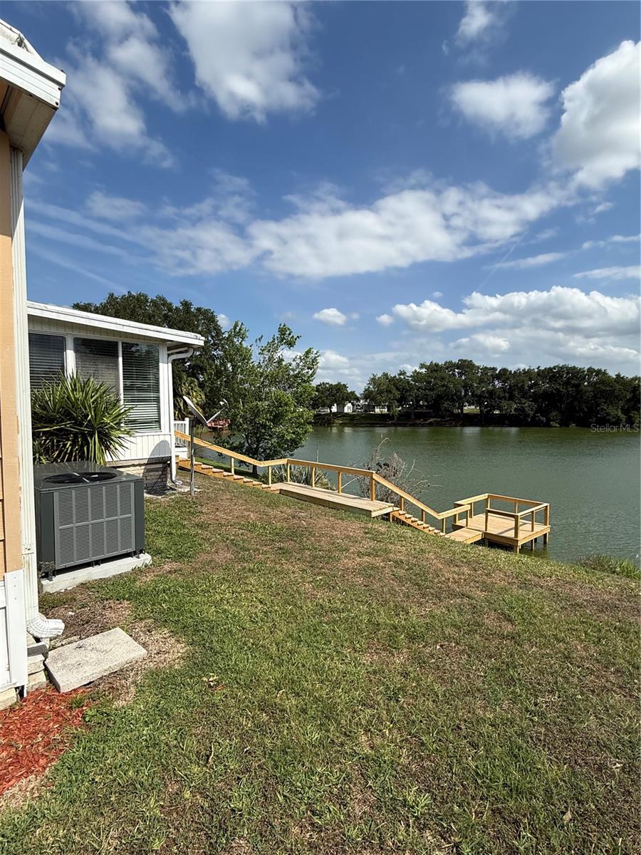 FLORAL LAKES - Residential