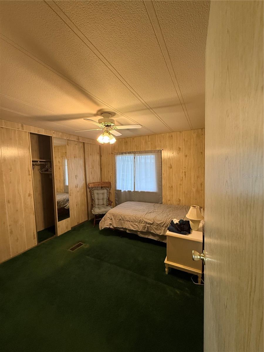 FLORAL LAKES - Residential