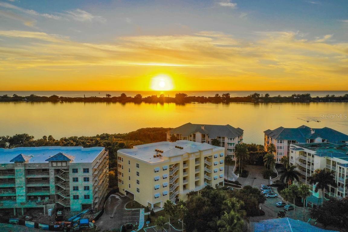 250 HIDDEN BAY DRIVE 301