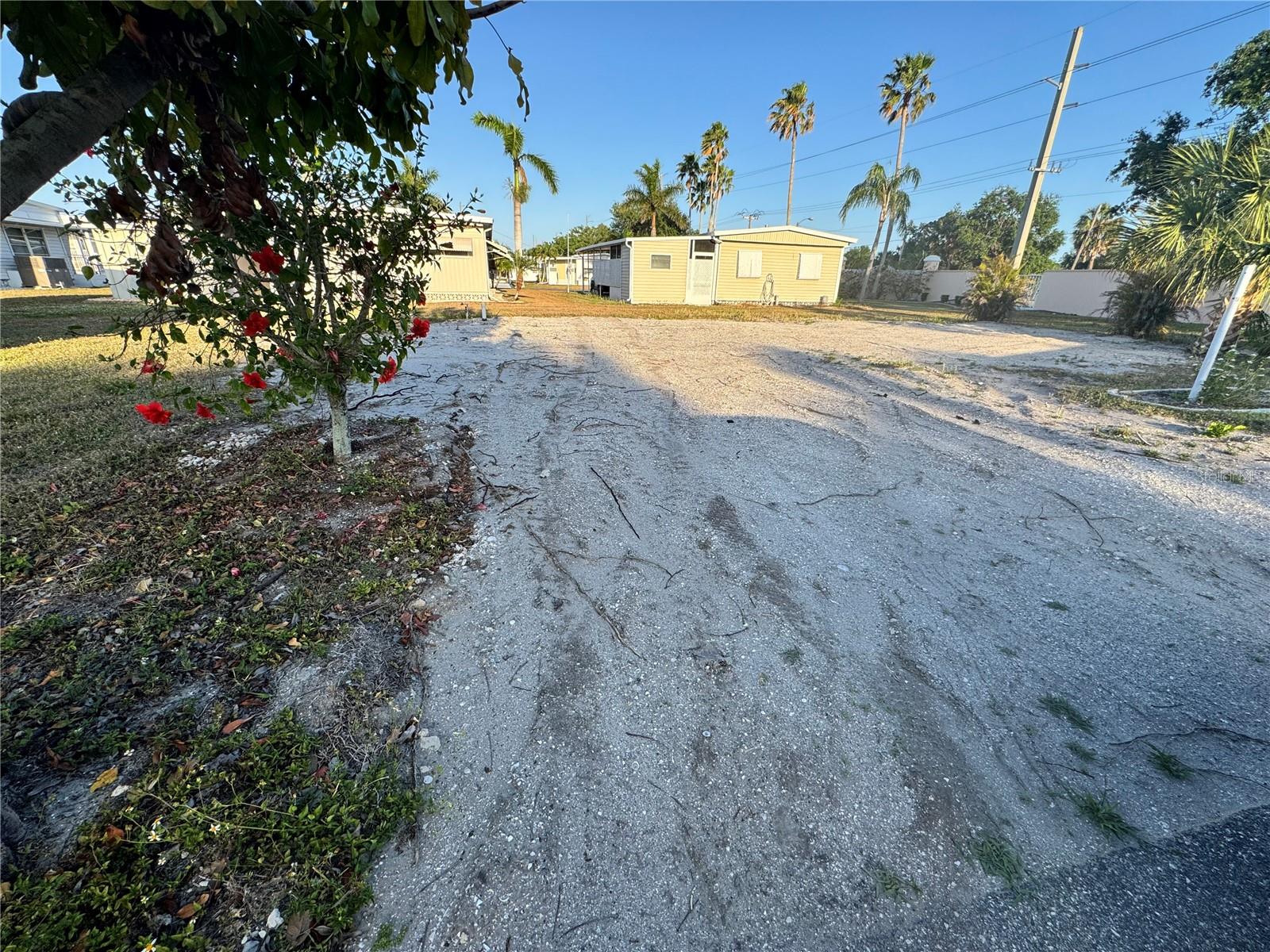 GOLF LAKES RESIDENTS CO-OP - Land