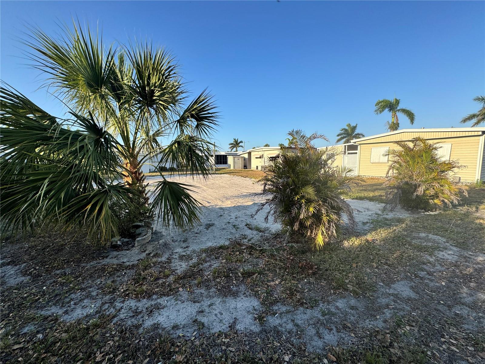 GOLF LAKES RESIDENTS CO-OP - Land