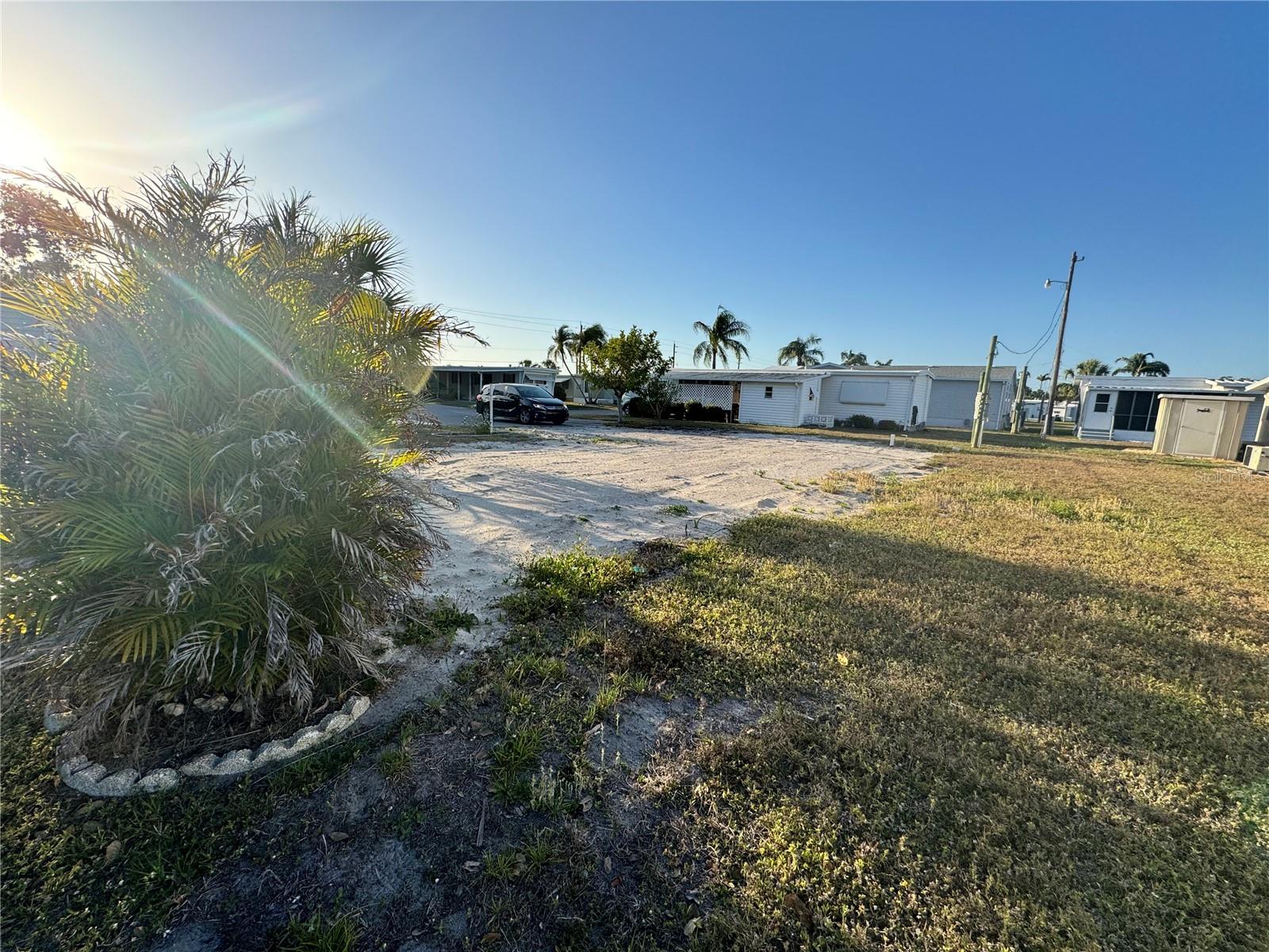 GOLF LAKES RESIDENTS CO-OP - Land