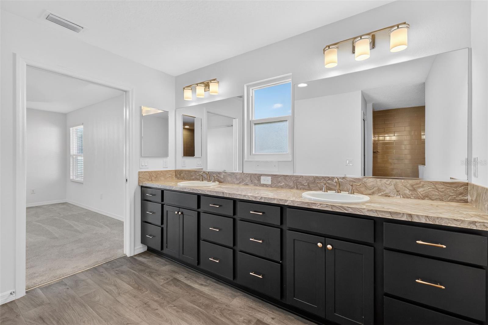 OXFORD OAKS PH 2 - Residential