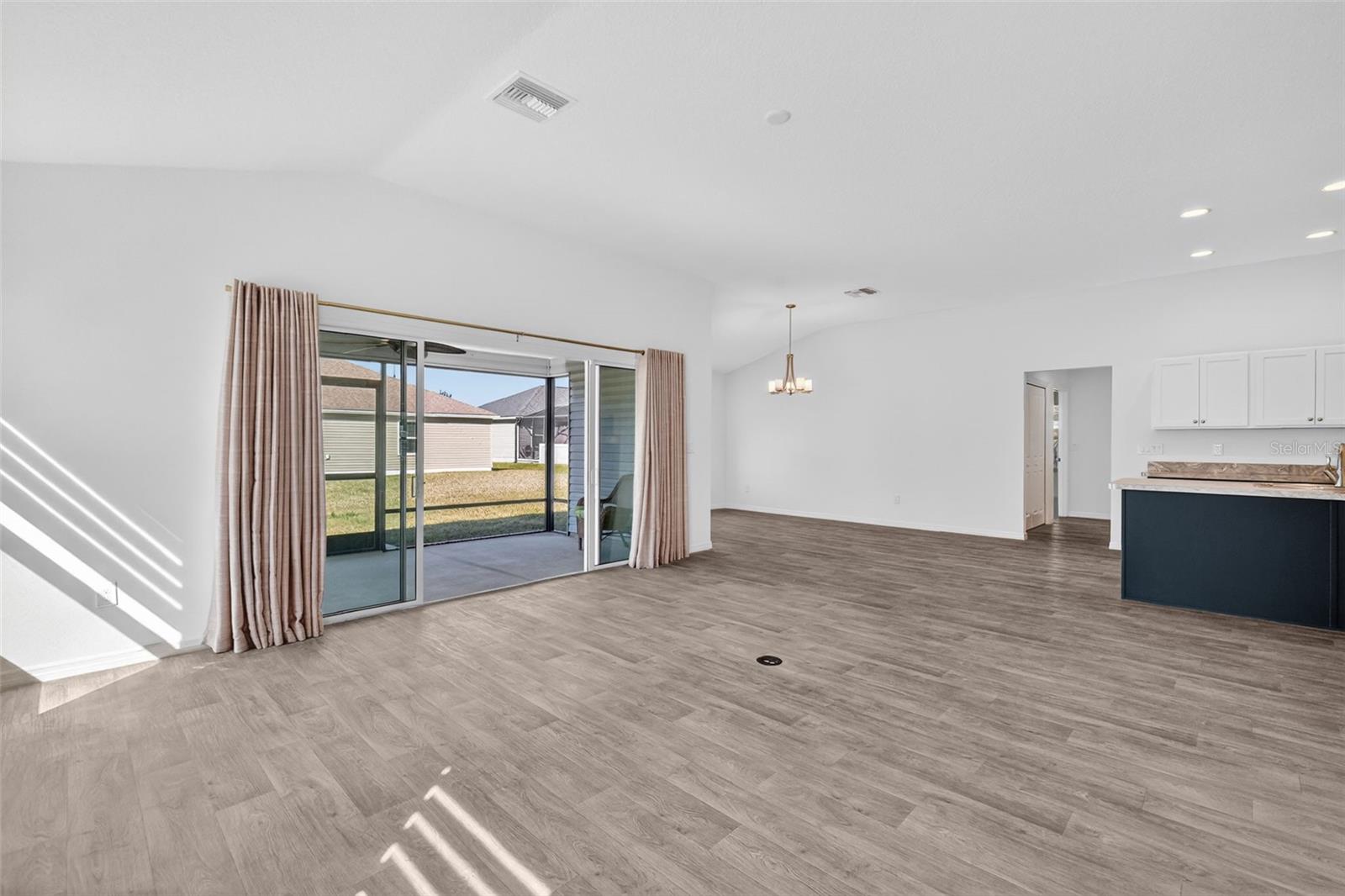 OXFORD OAKS PH 2 - Residential