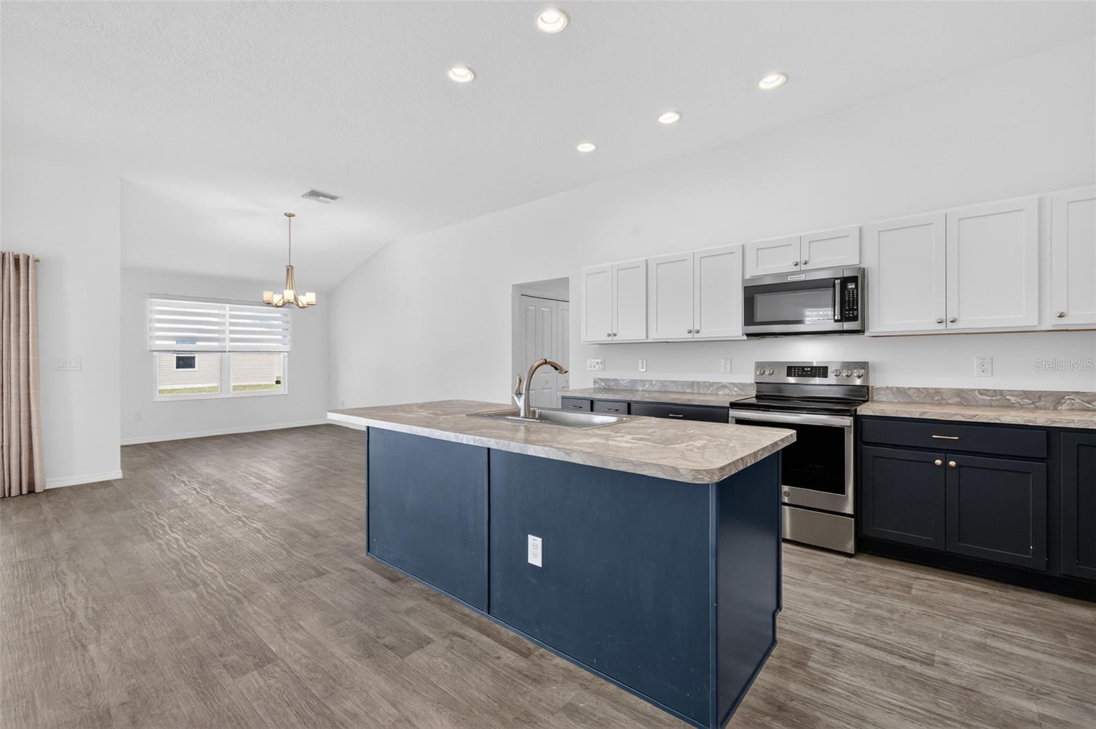 OXFORD OAKS PH 2 - Residential