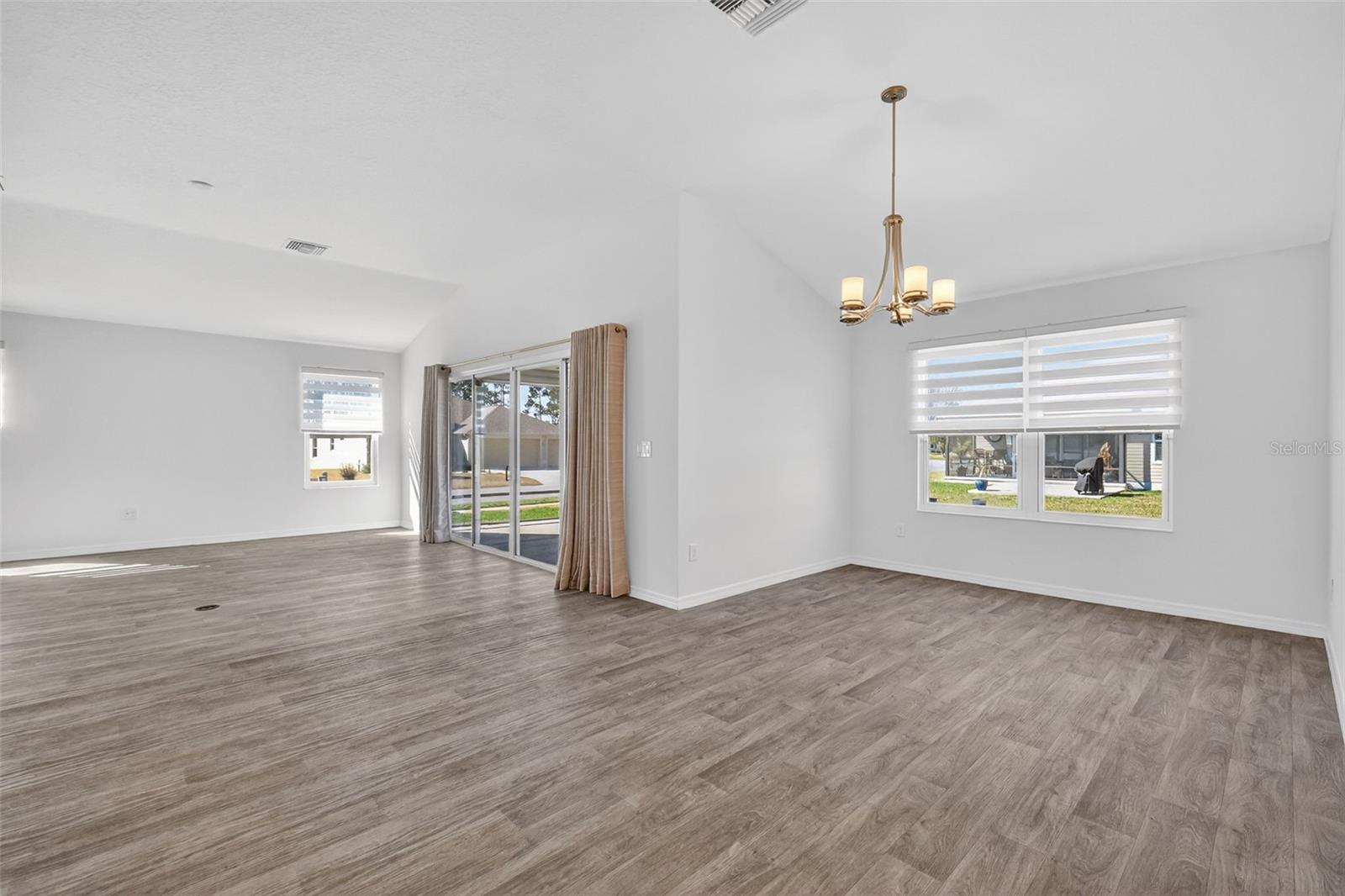 OXFORD OAKS PH 2 - Residential