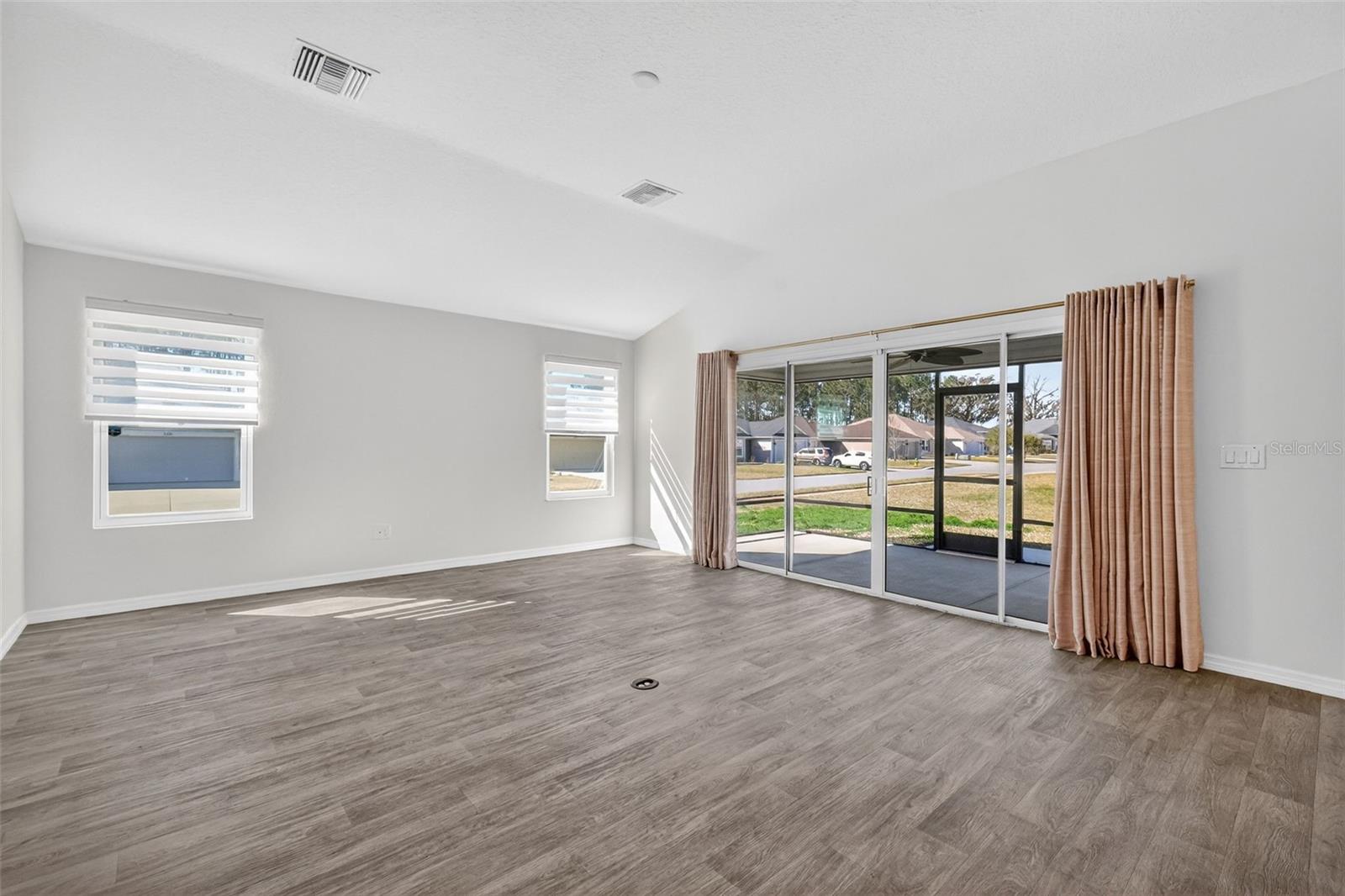 OXFORD OAKS PH 2 - Residential