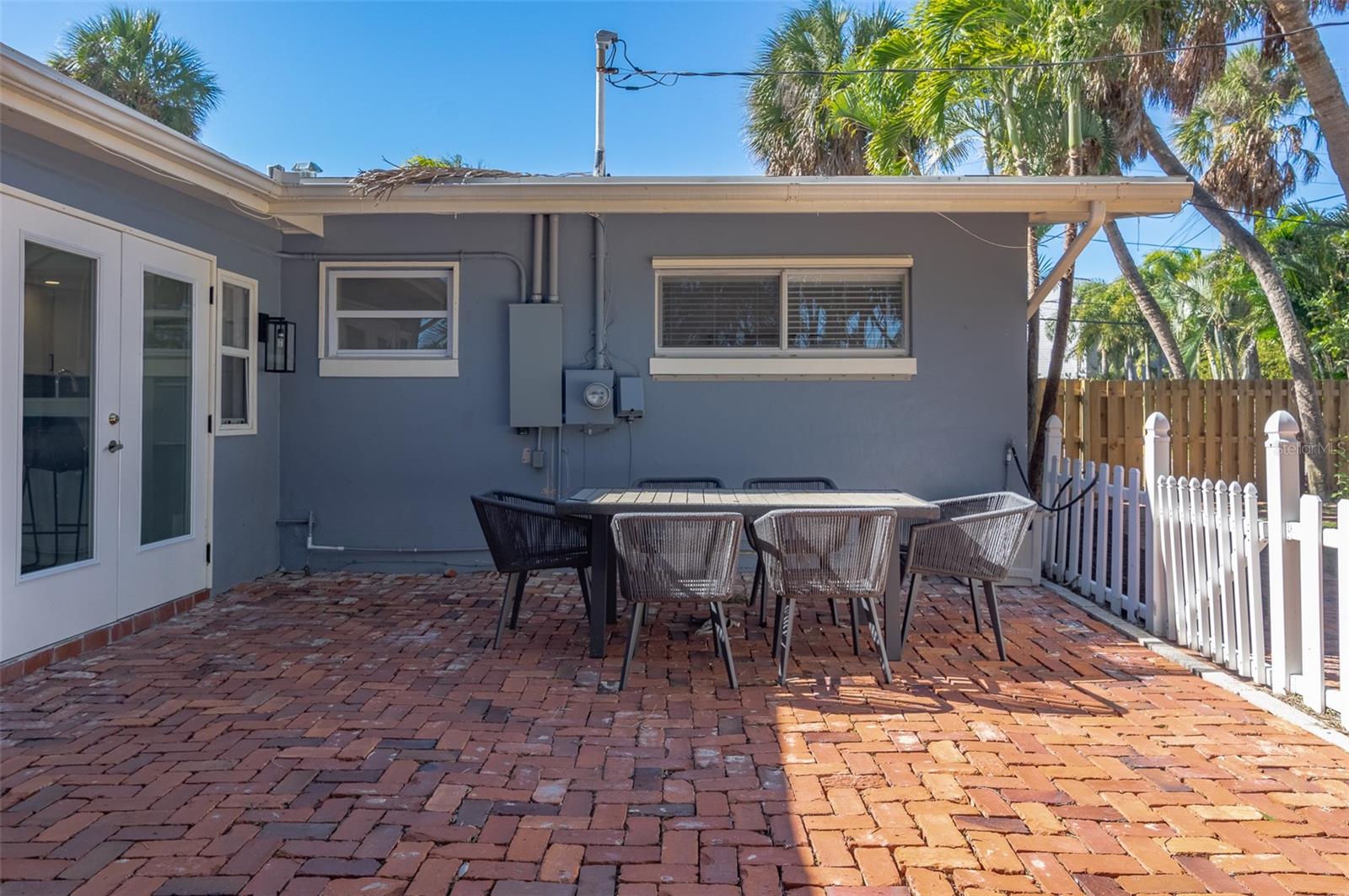 BELLE VISTA SHORES - Residential