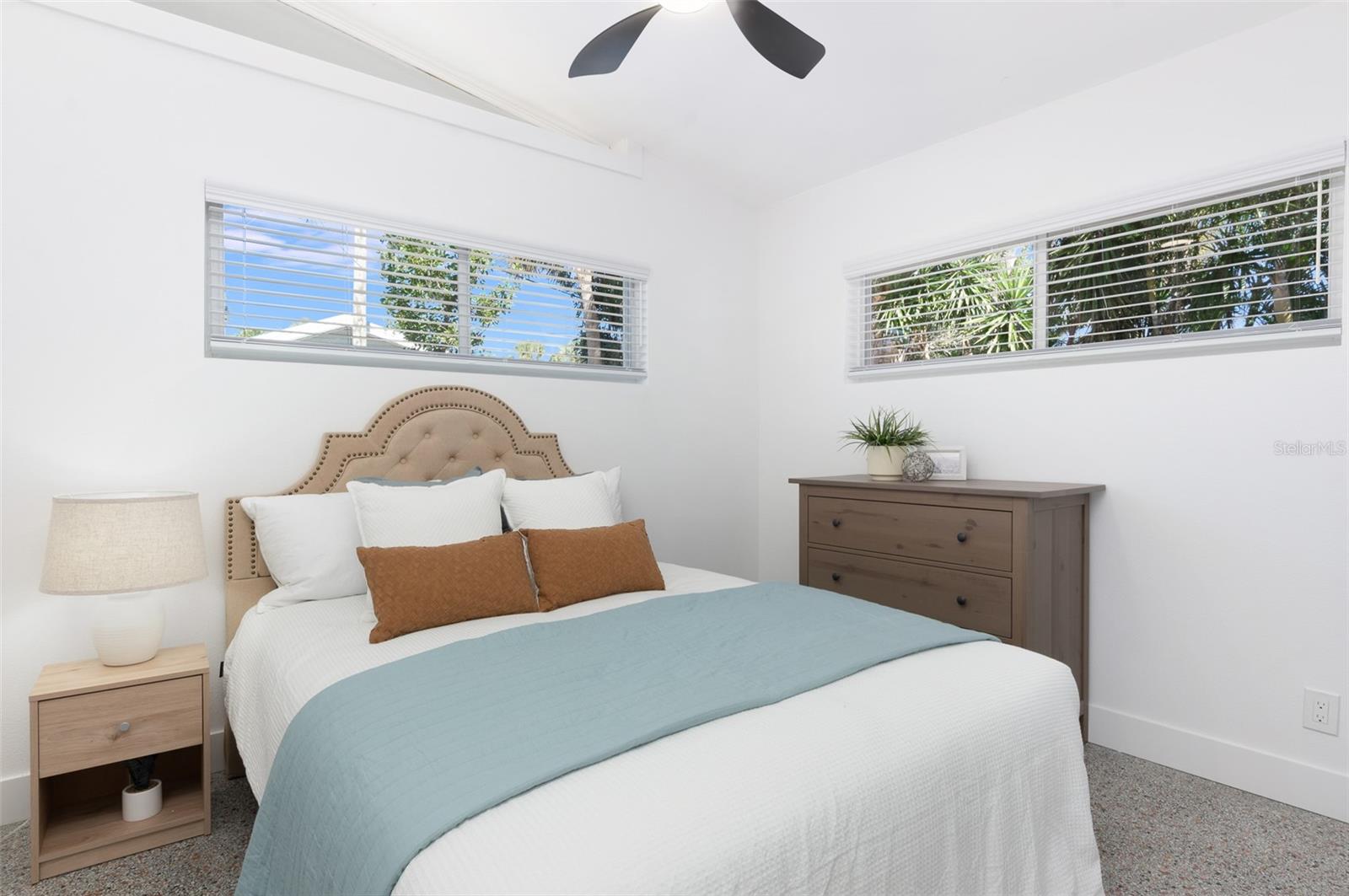 BELLE VISTA SHORES - Residential