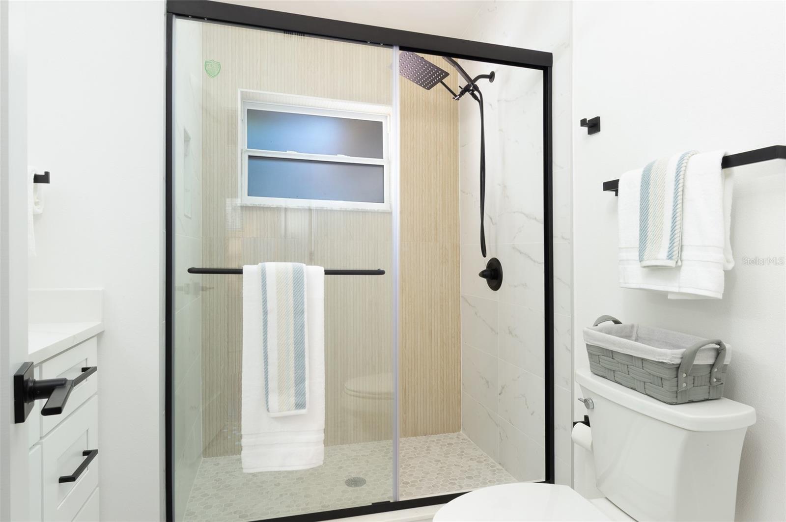 BELLE VISTA SHORES - Residential