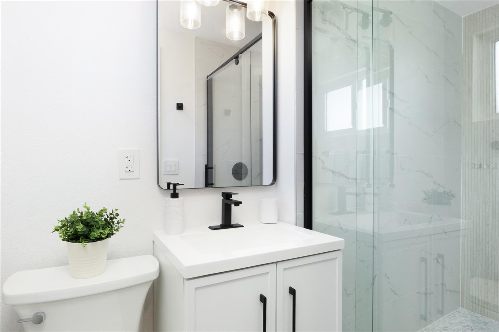 BELLE VISTA SHORES - Residential