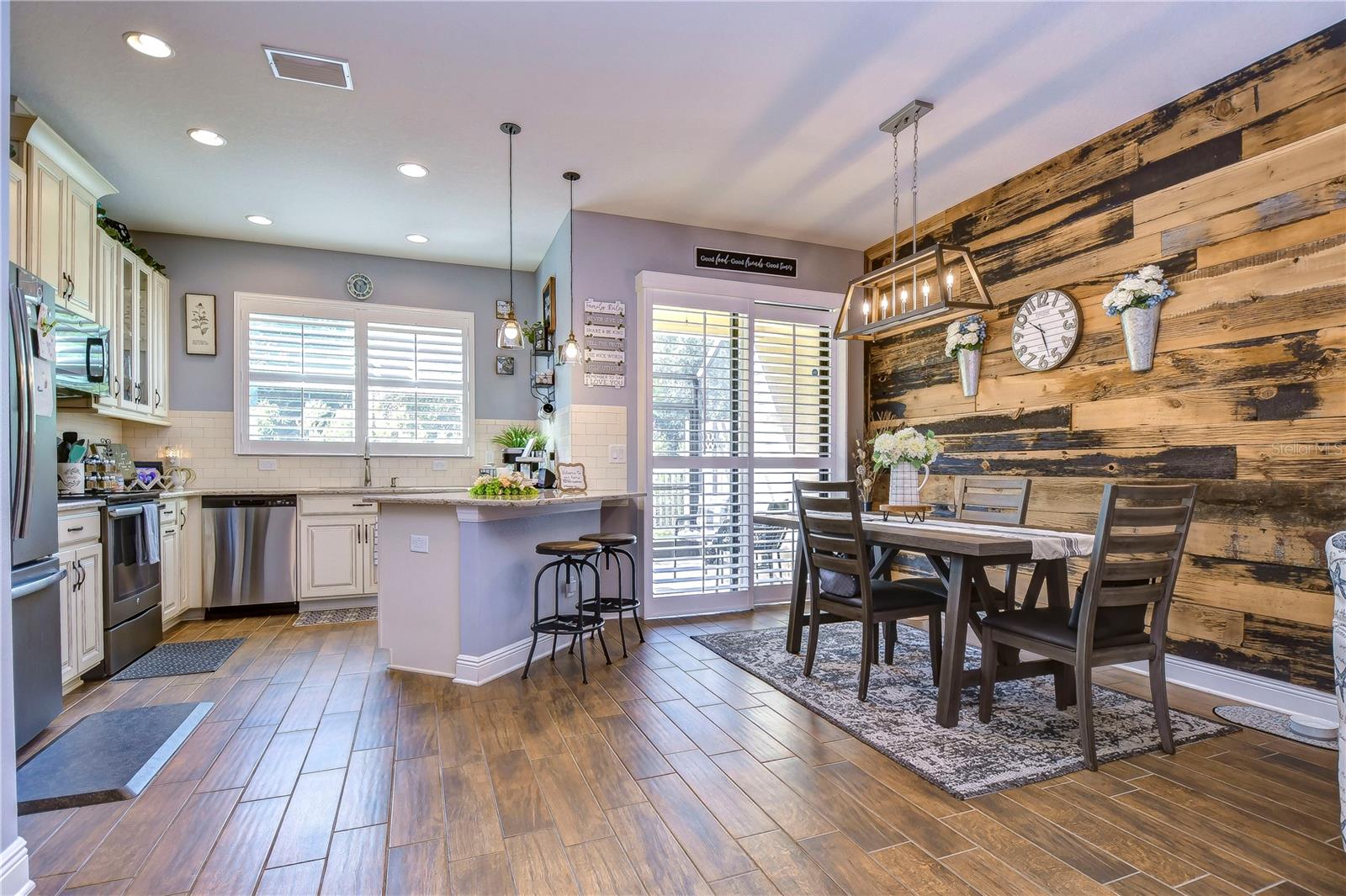 WINDERMERE ESTATES - Residential