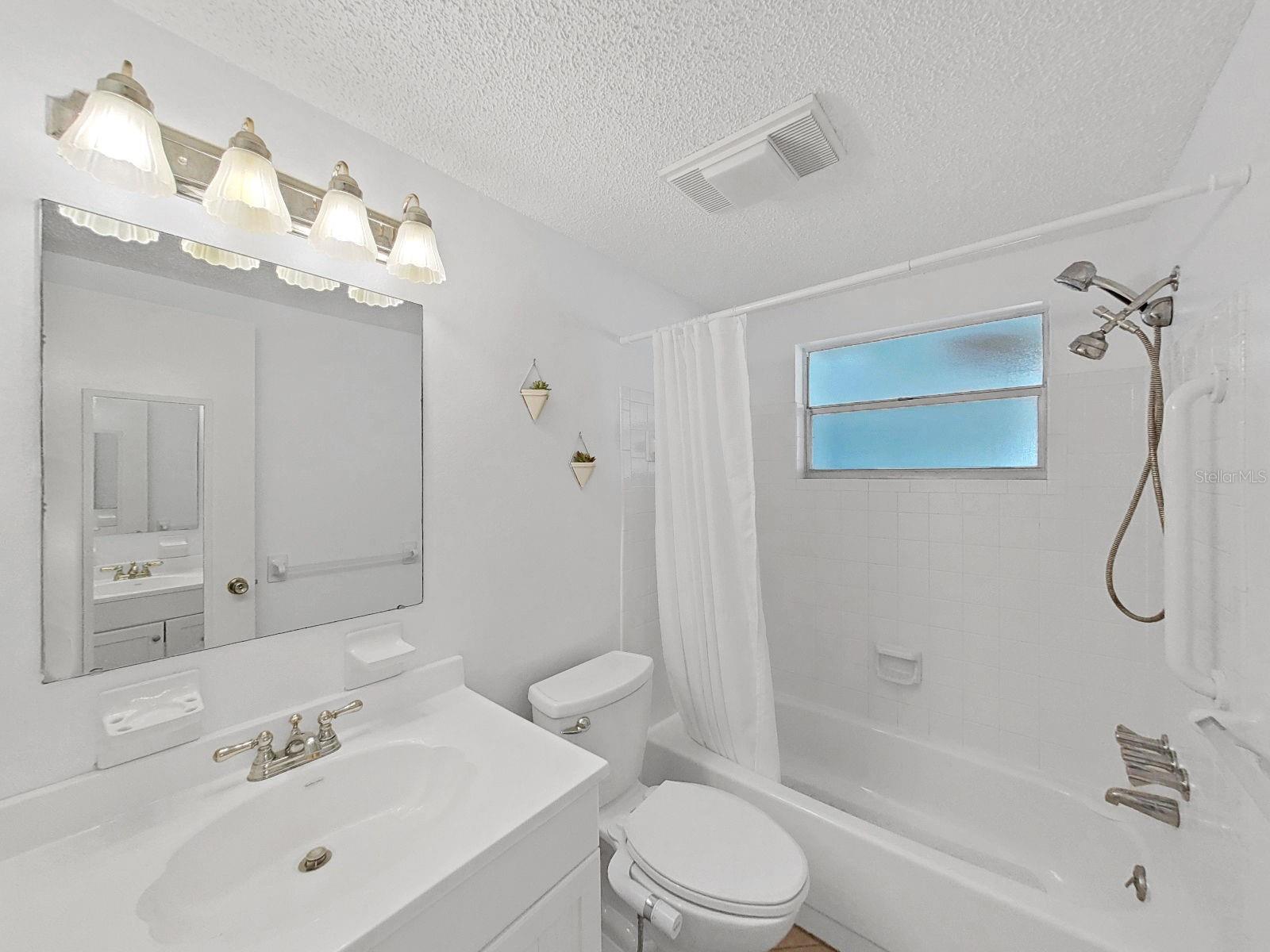 TAHITIAM HOMES - Residential