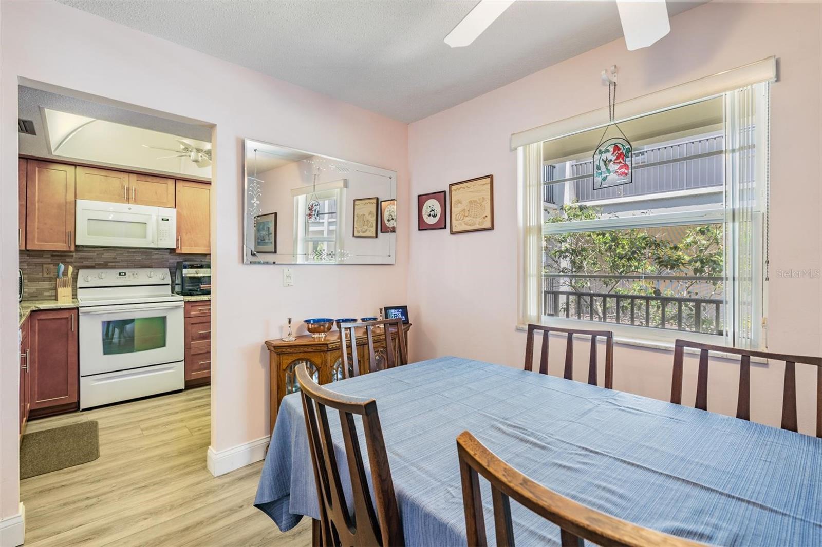 2700 BAYSHORE BOULEVARD 6210