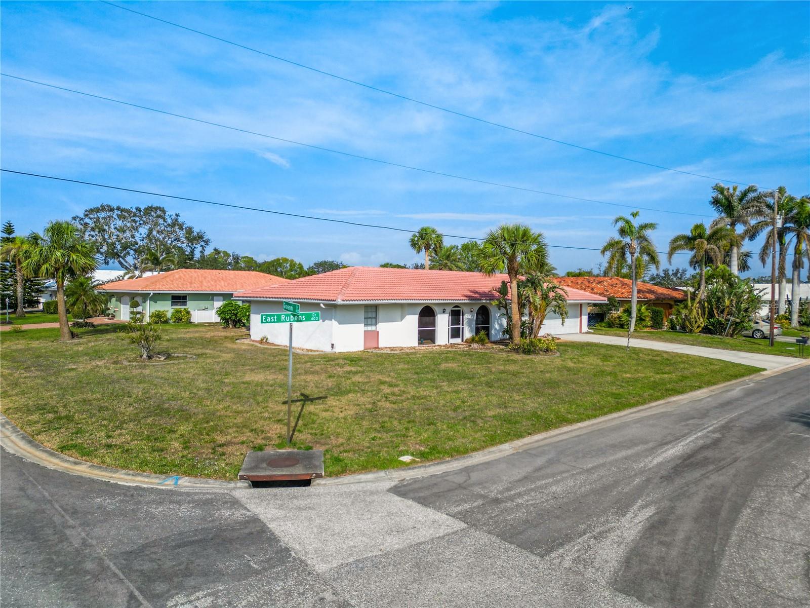 441 RUBENS DRIVE E