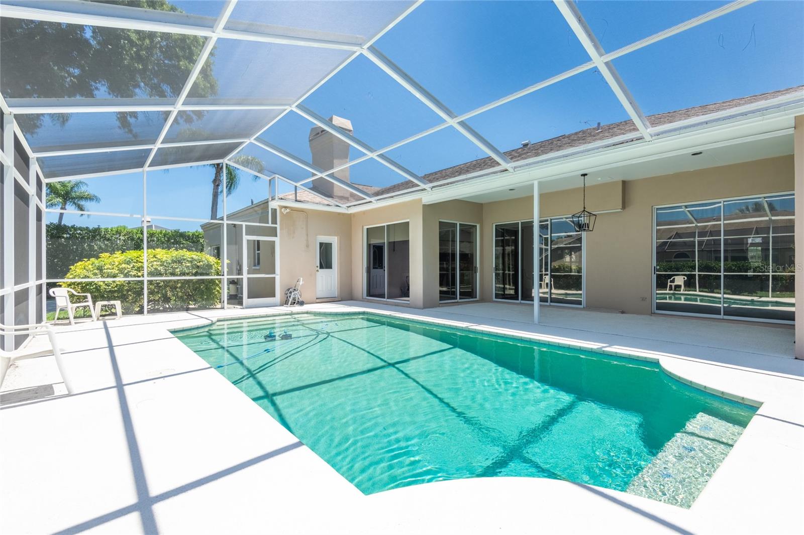 690 WEATHERSFIELD DRIVE