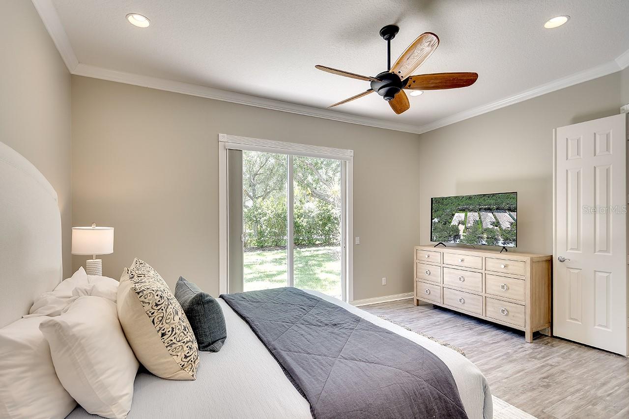 VILLAGEWALK - Residential